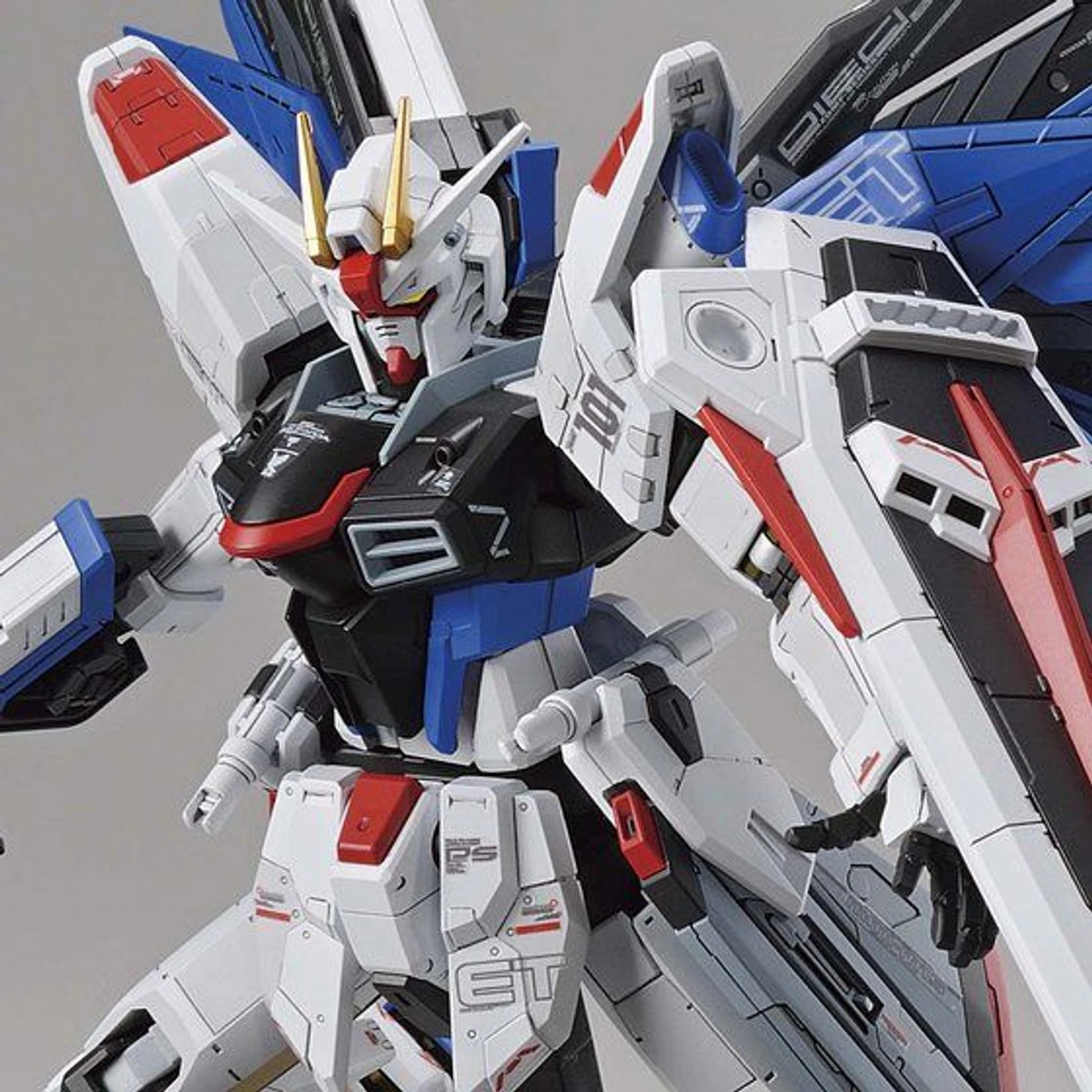 Bandai Full Mechanics 1/100 The Gundam Base Limited ZGMF-X10A Freedom Gundam Ver. GCP Plastic Model ( IN STOCK )