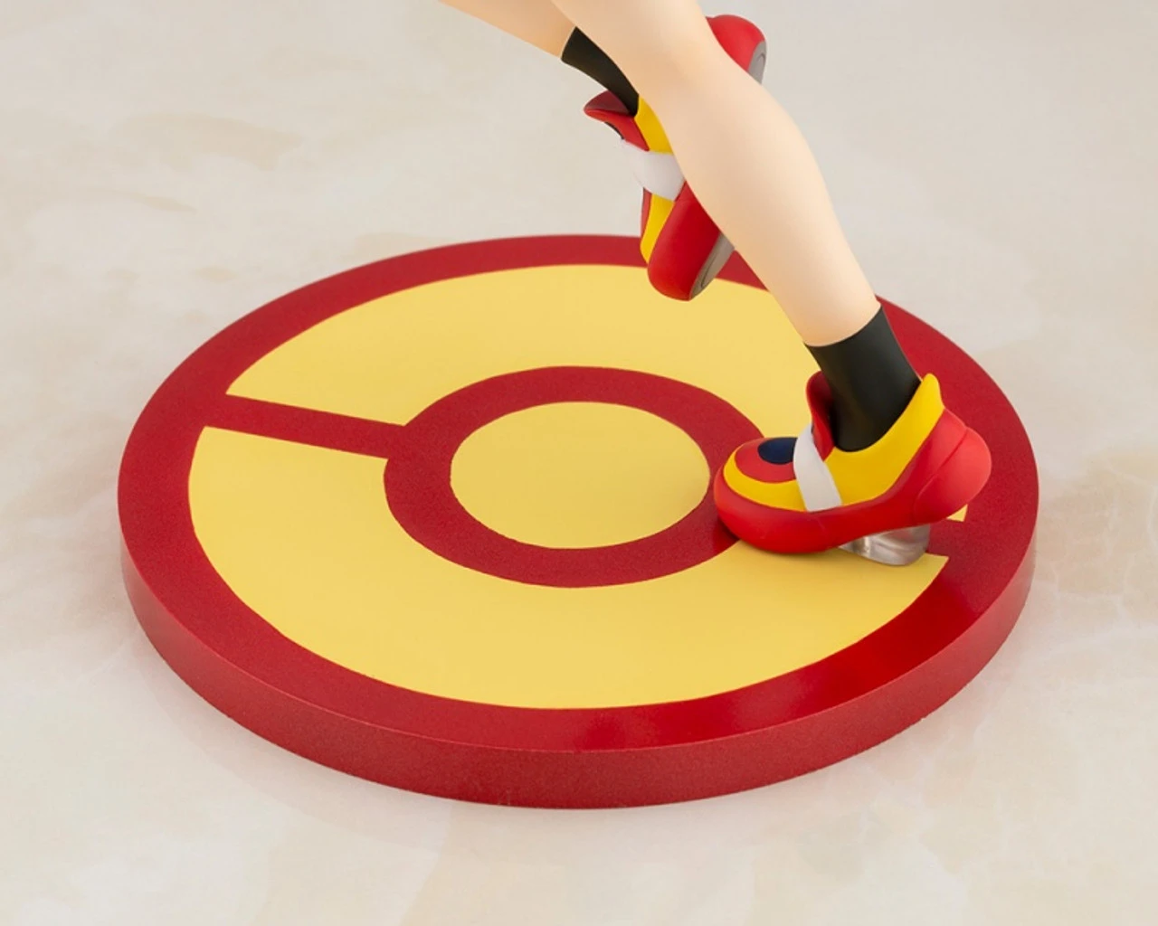 Kotobukiya ARTFX J May With Torchic (Pokemon) 1/8 PVC Figure - Image 12